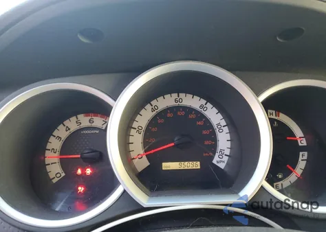 2014 Toyota Tacoma Double Cab z USA, uszkodzony, nr VIN 3TMLU4EN7EM156215